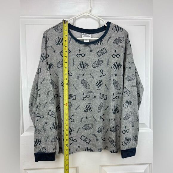 Harry Potter Pajama Top Size M & Black Beanie " Mischief Managed‎ " Wizard OSFM - Picture 4 of 8